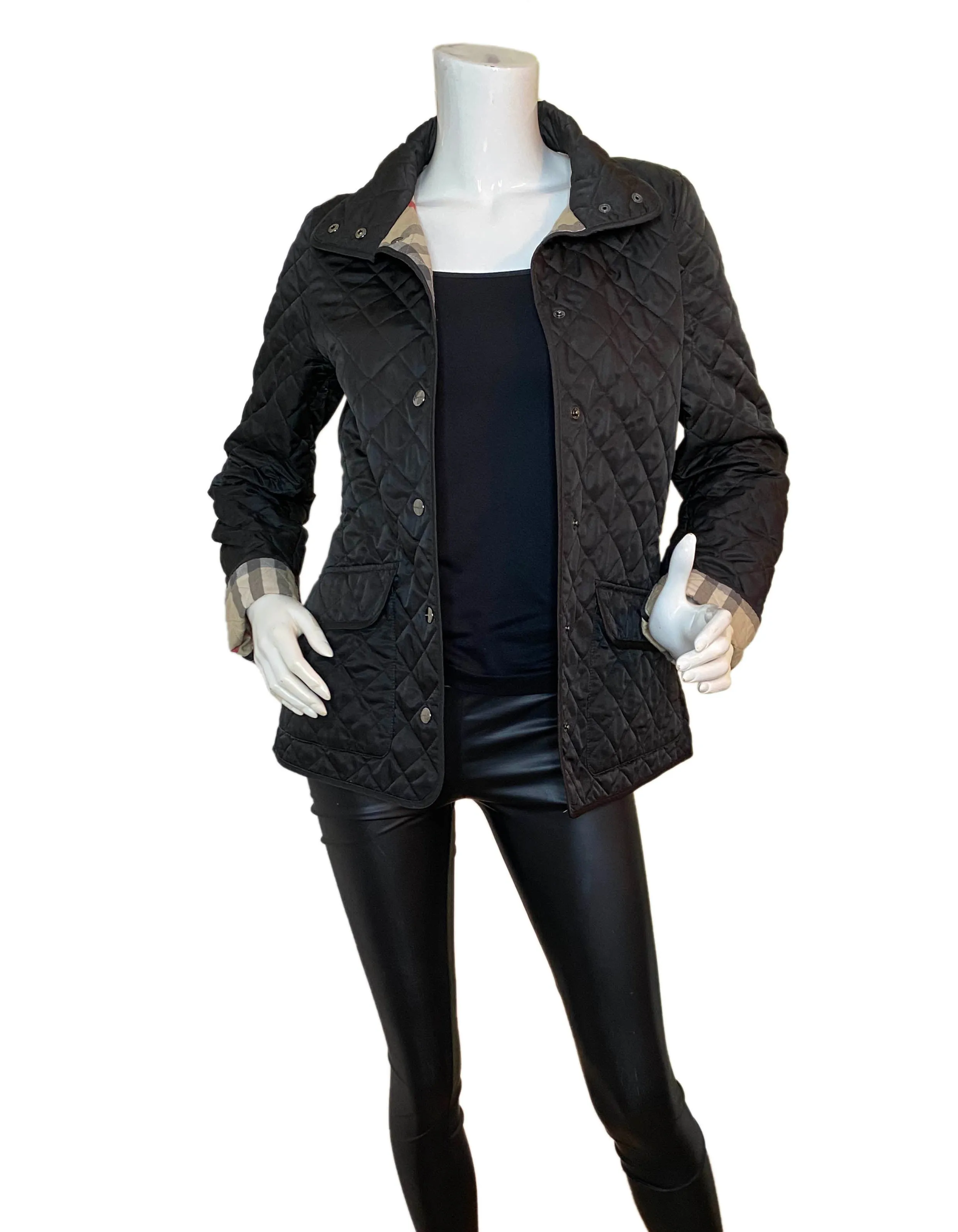 Burberry Brit Black Quilted Jacket w/Nova Plaid Lining sz Small