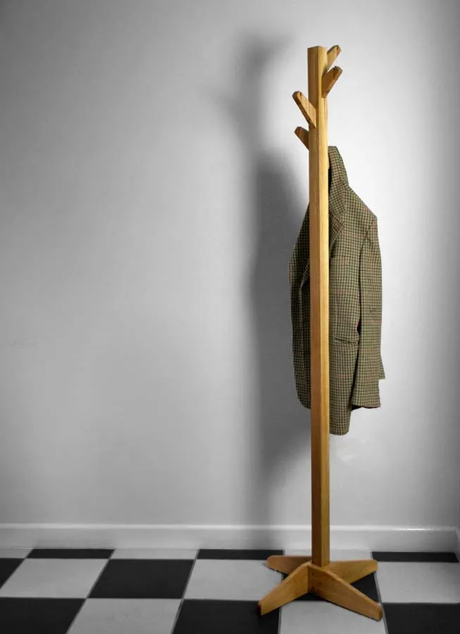 Coat Tree in Oak