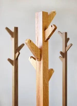 Coat Tree in Oak