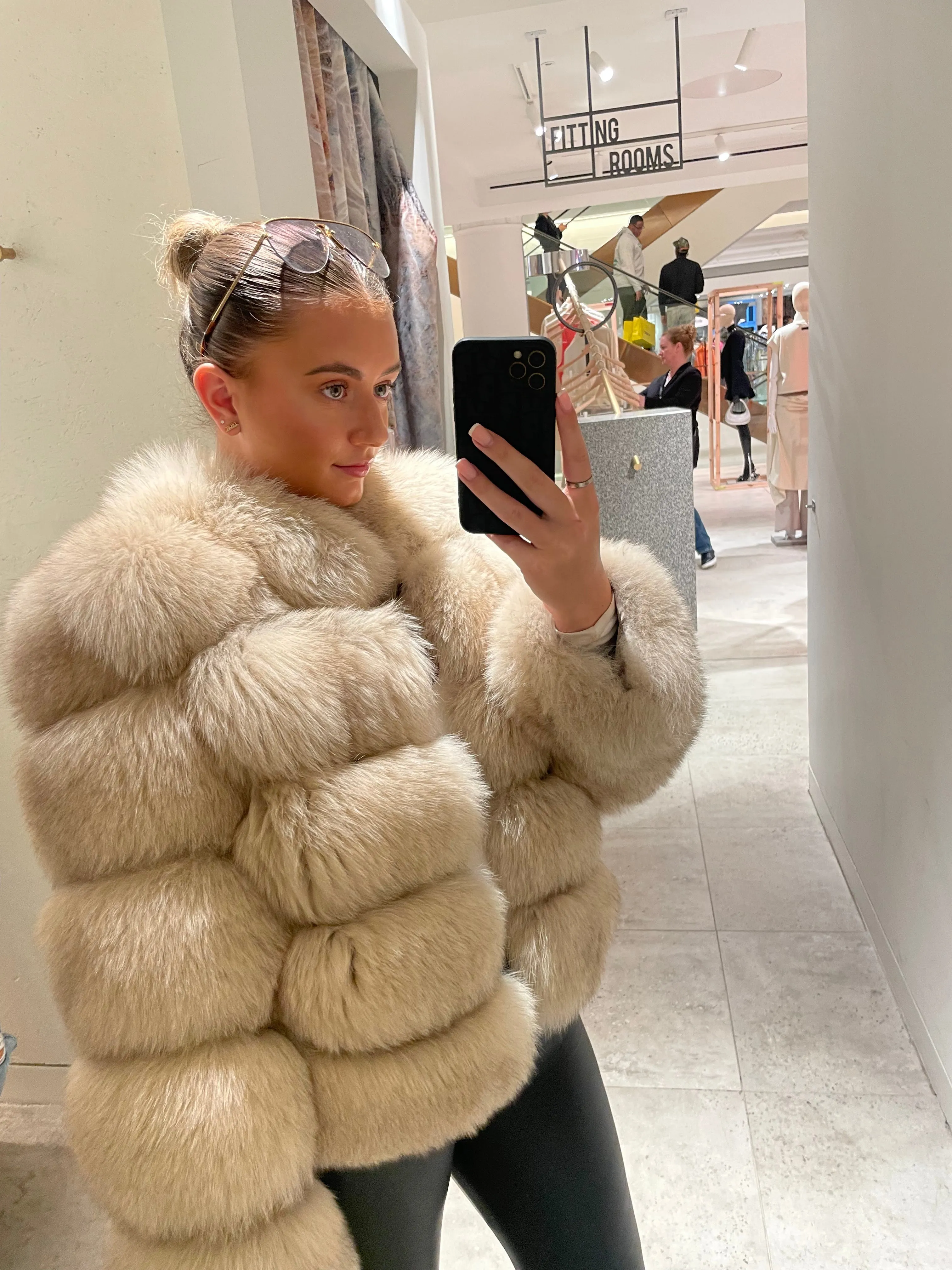 Collar Modern Bubble Mini Fur Coat