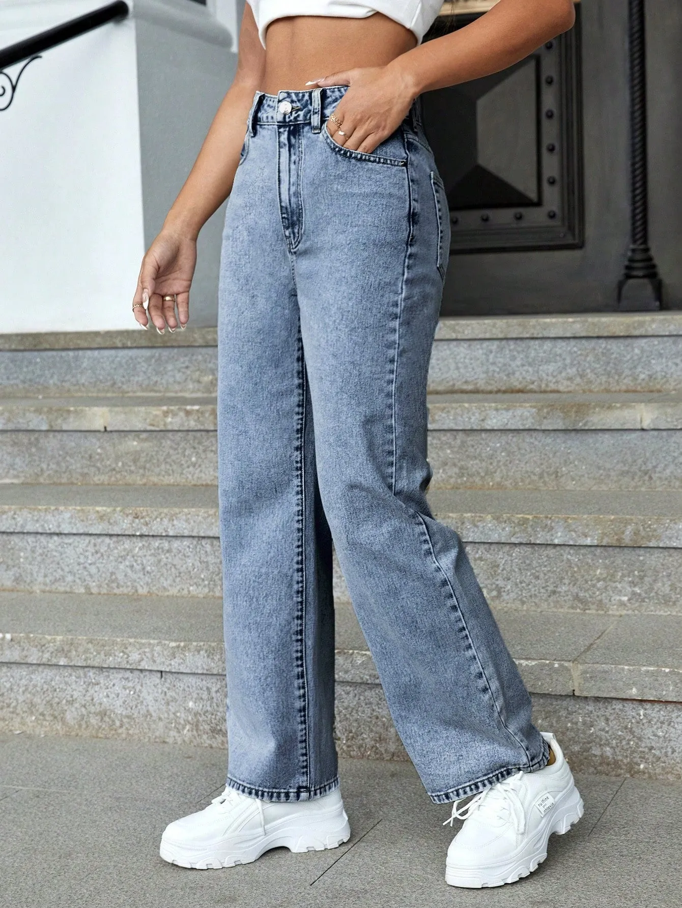 Curve Crest Stretchable Straight Jeans