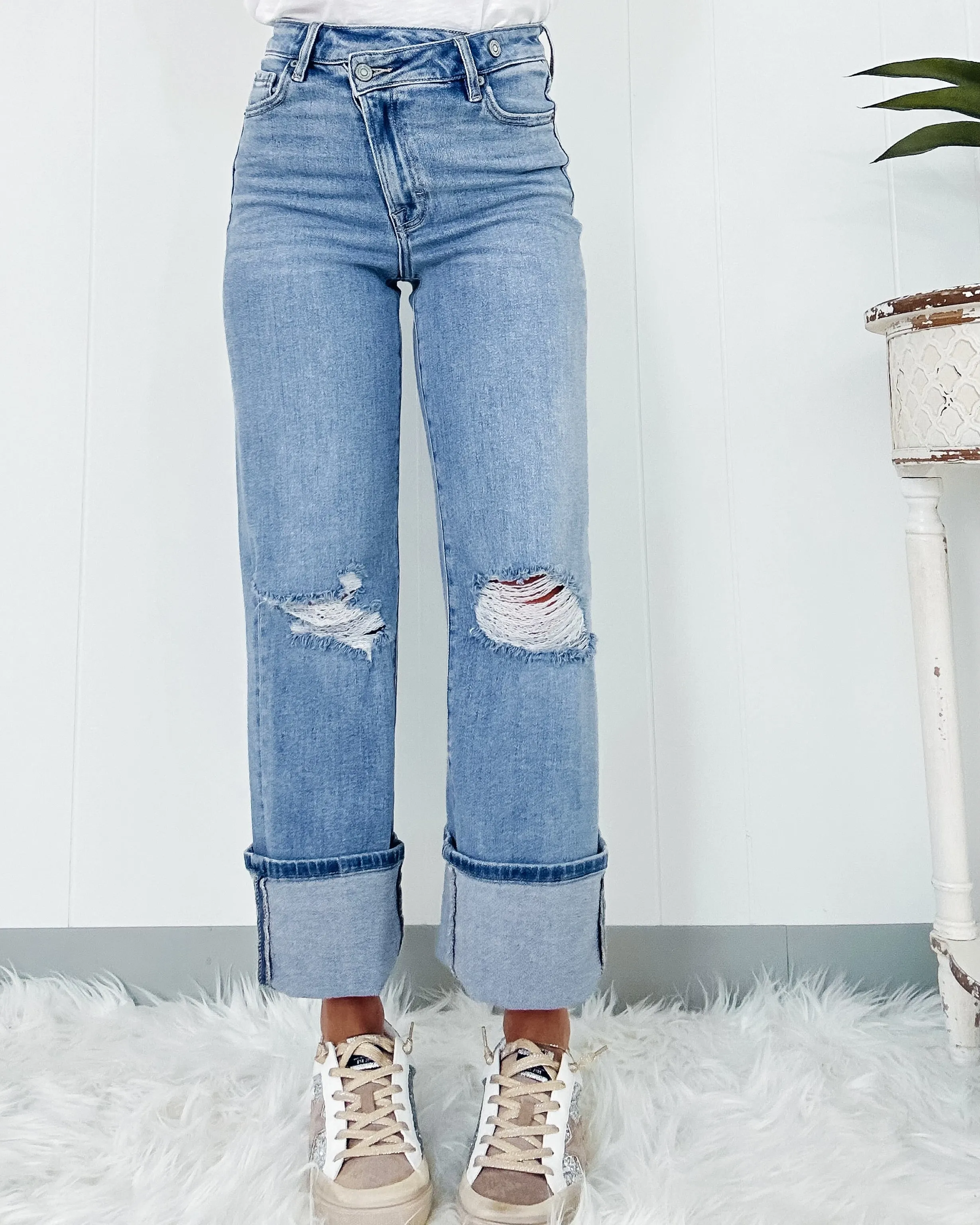 Dawson High Rise Crossover Jeans - Medium Wash