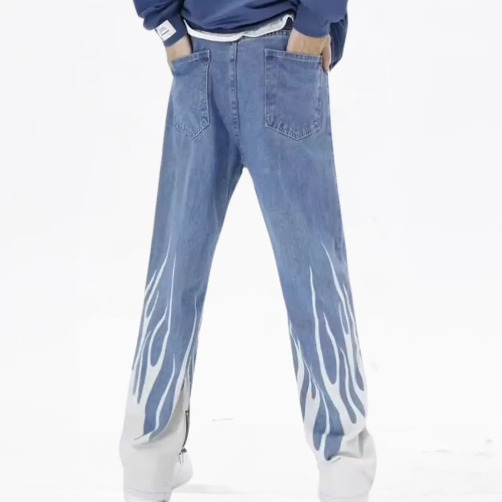 DF| Classic Flame Letter Print Jeans