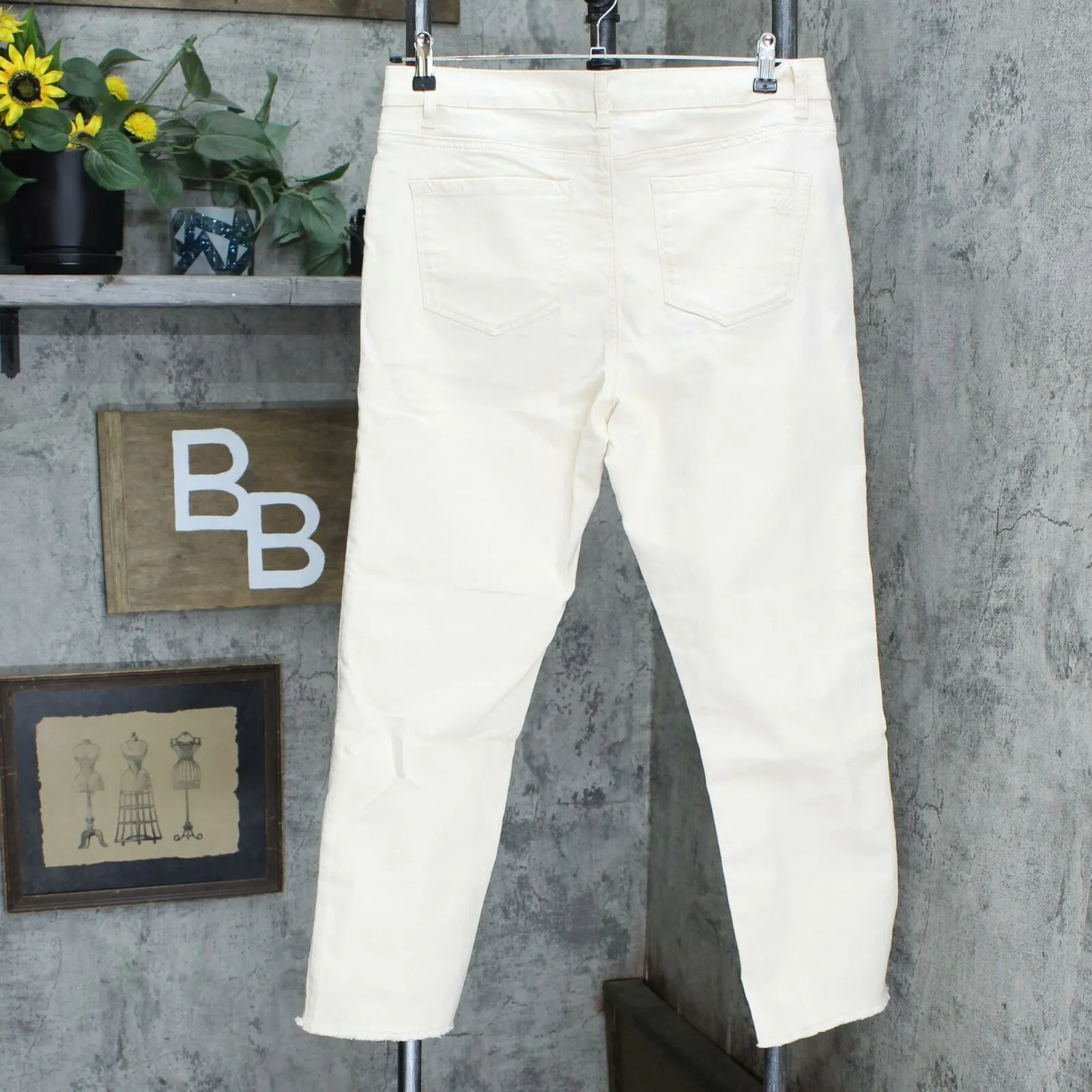 DG2 by Diane Gilman Classic Stretch Floral Fray-Hem Ankle Jeans Cream 12