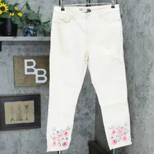 DG2 by Diane Gilman Classic Stretch Floral Fray-Hem Ankle Jeans Cream 12