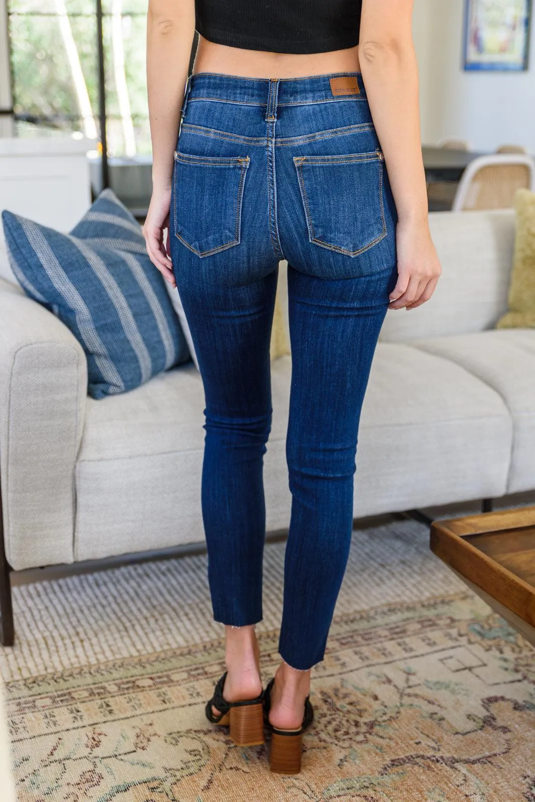 Hazel Blues® | Jill Mid-Rise Classic Skinny