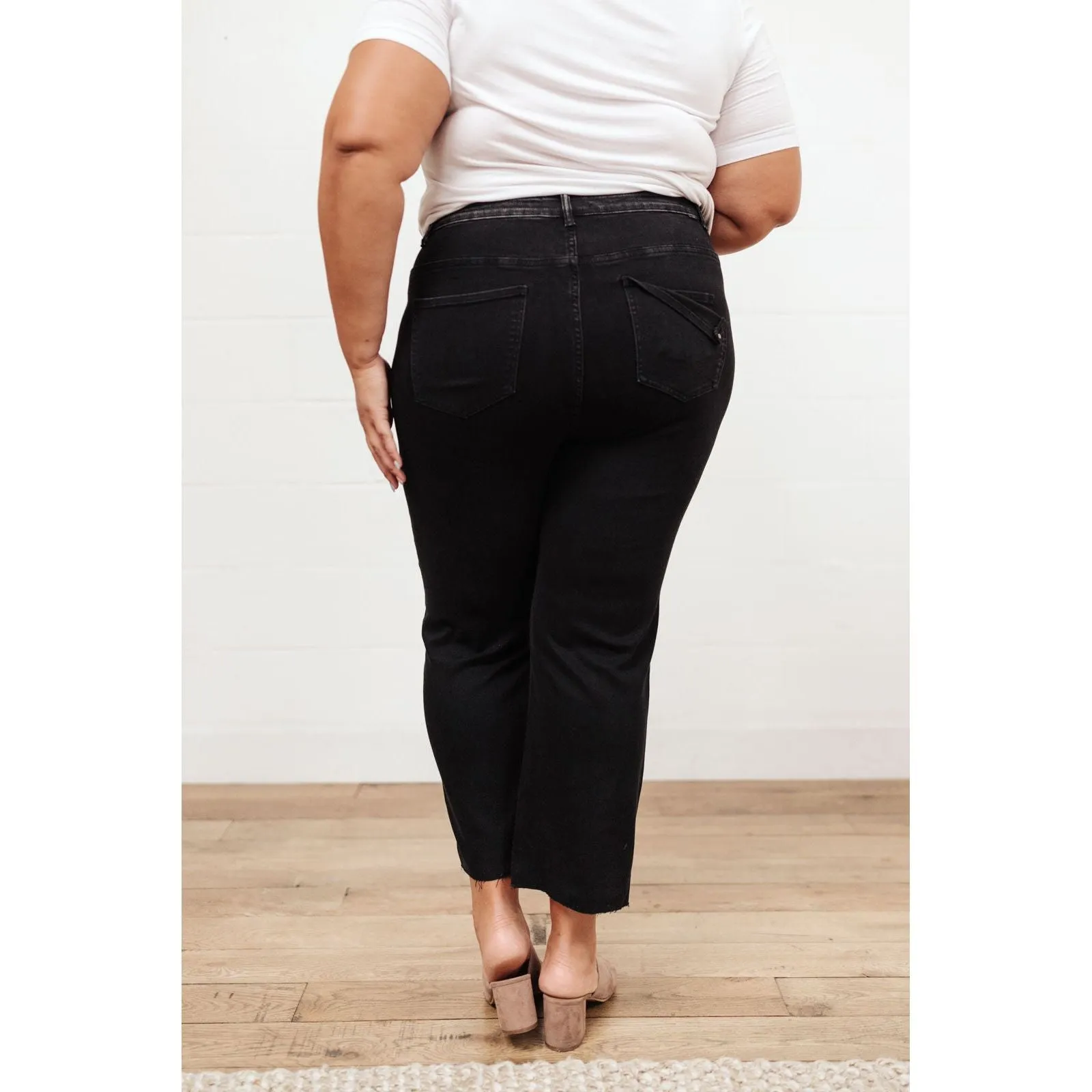 High Waist Mom Fit Jeans In Black