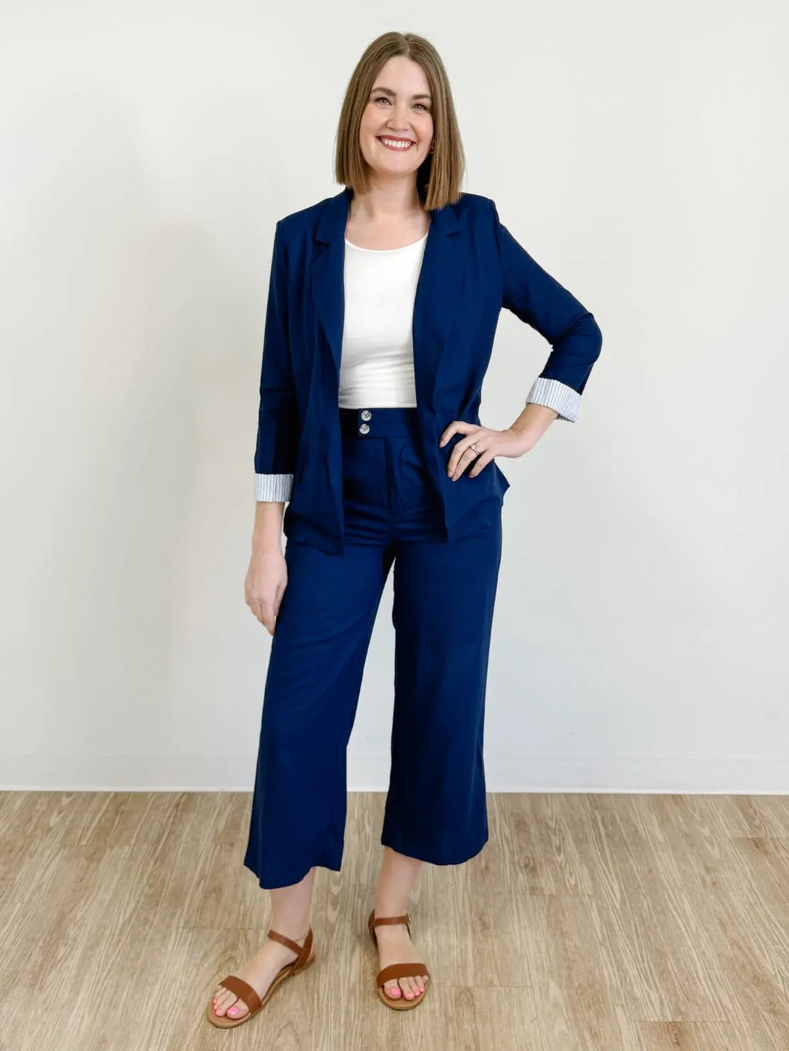Lily Linen Blazer in Navy