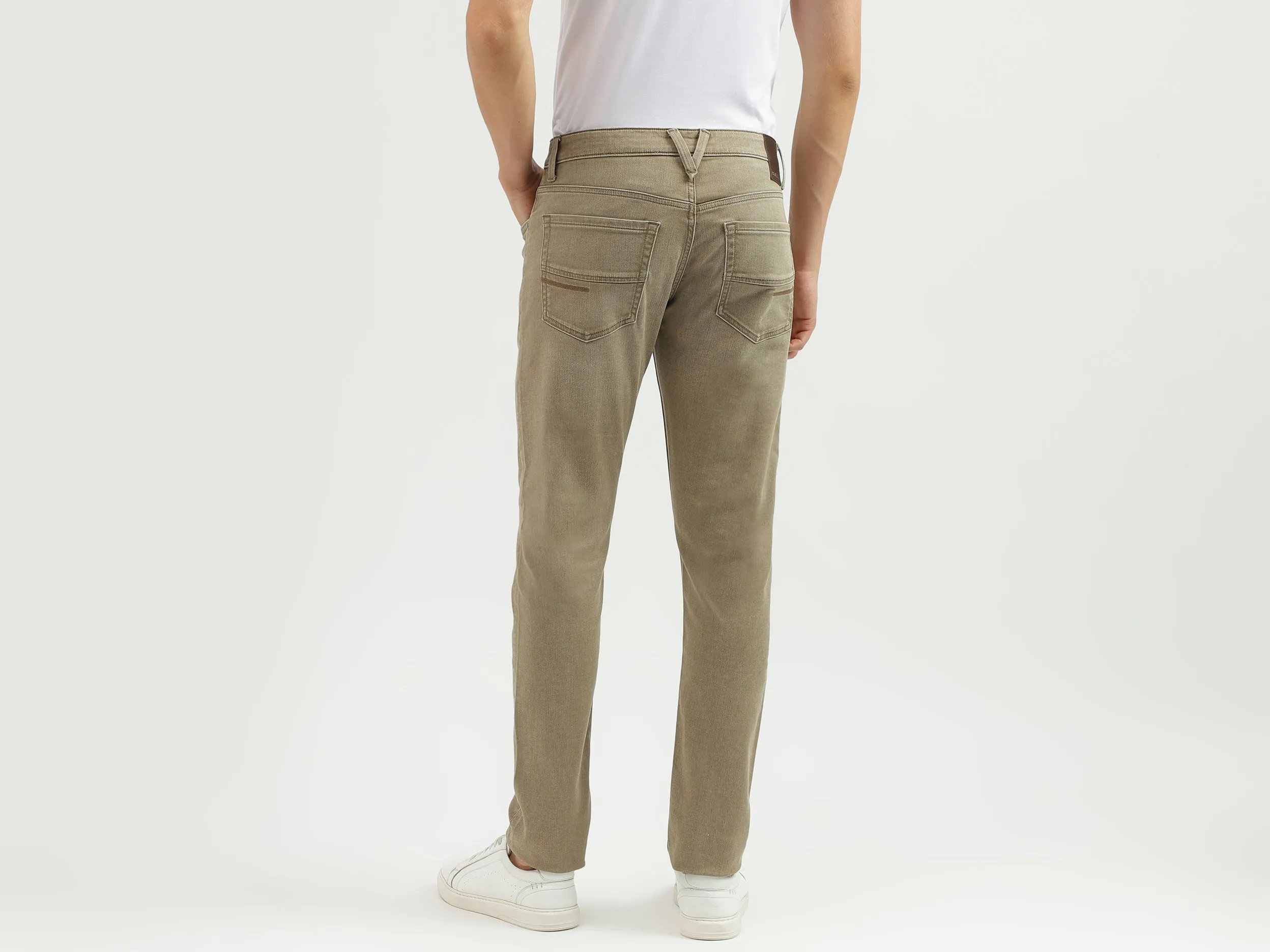 Men's Solid Slim Tapered Fit Jeans