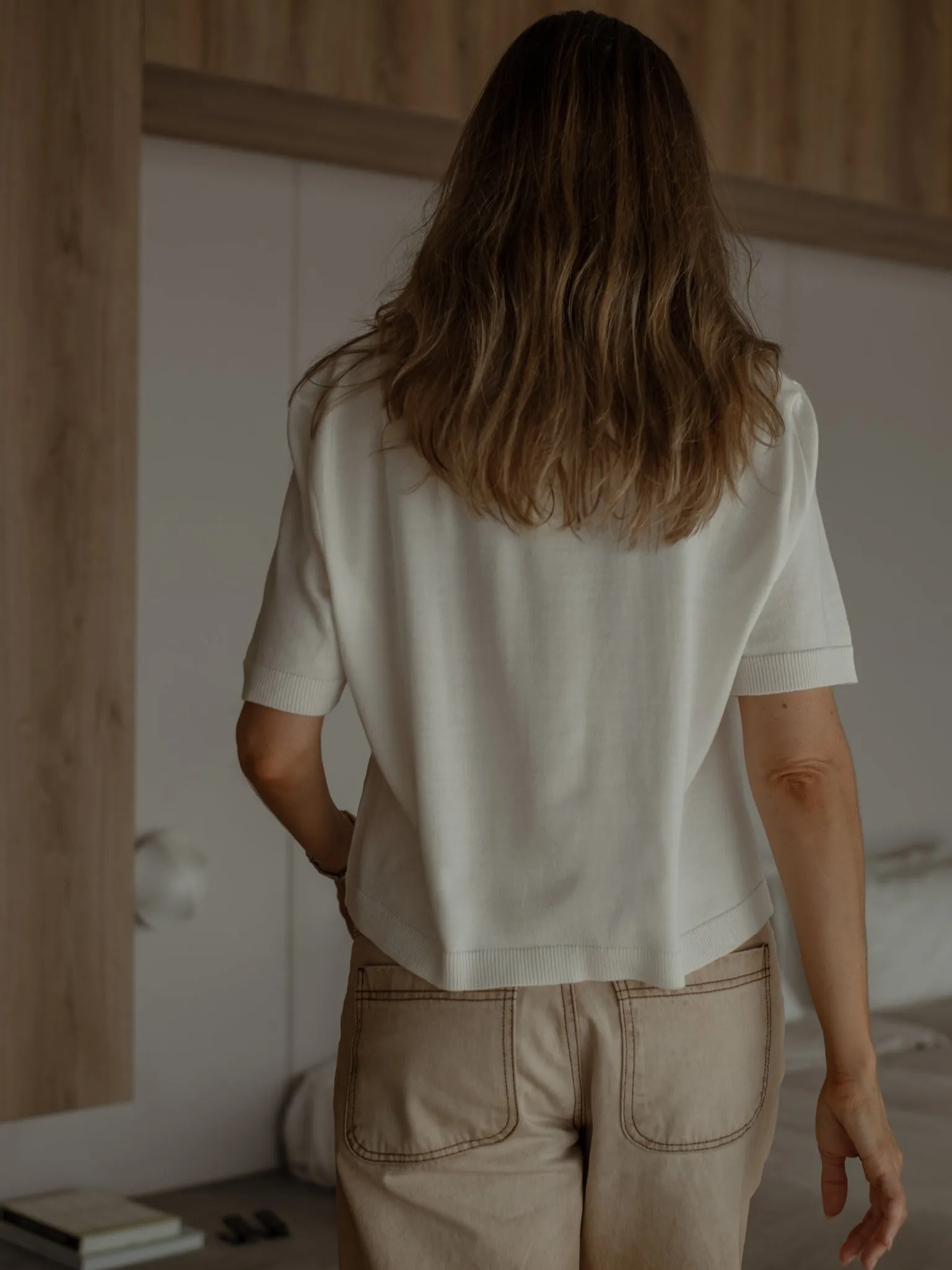 MIDI  BASIC KNIT T-SHIRT  - SOFT WHITE