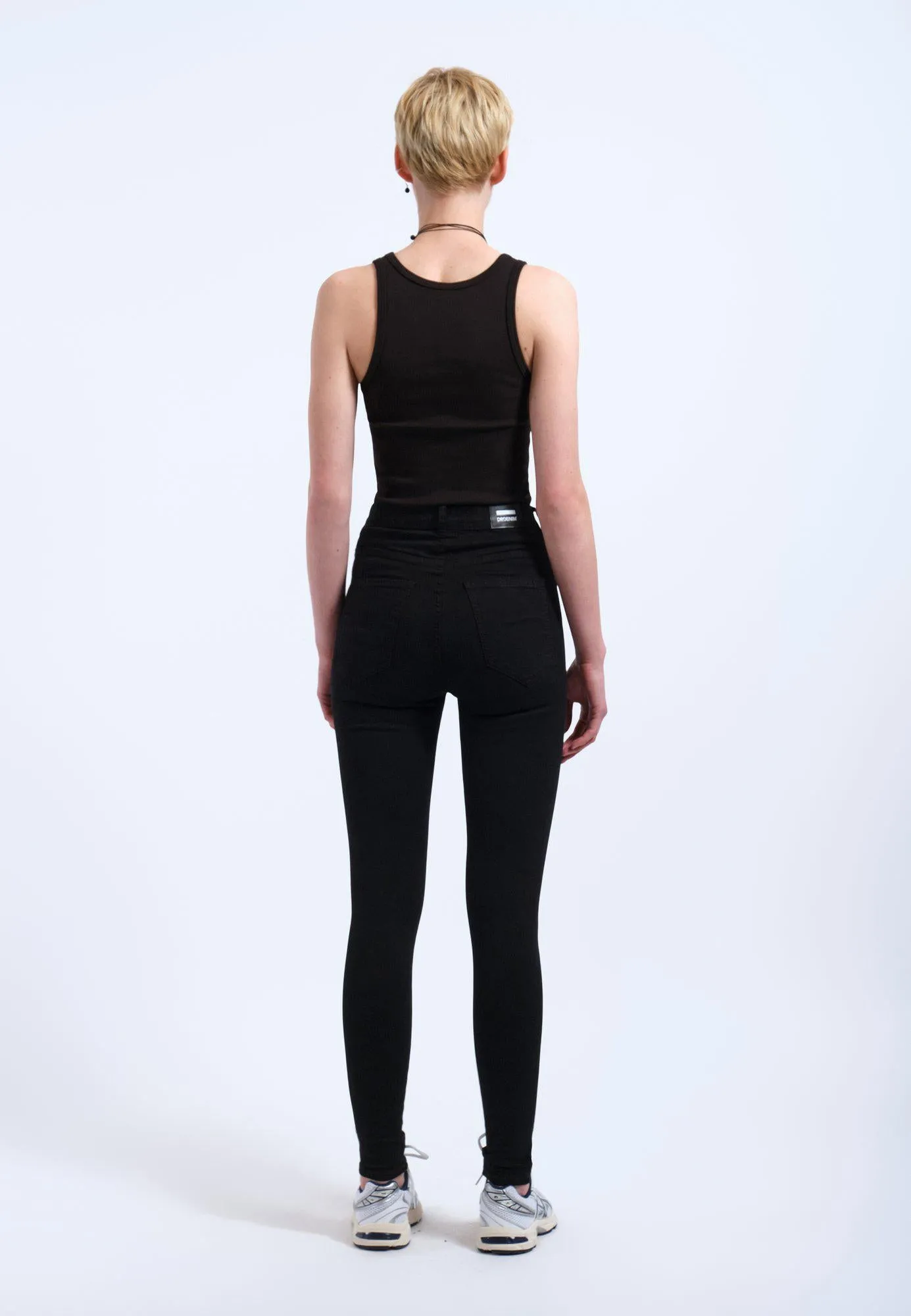 Moxy - Black