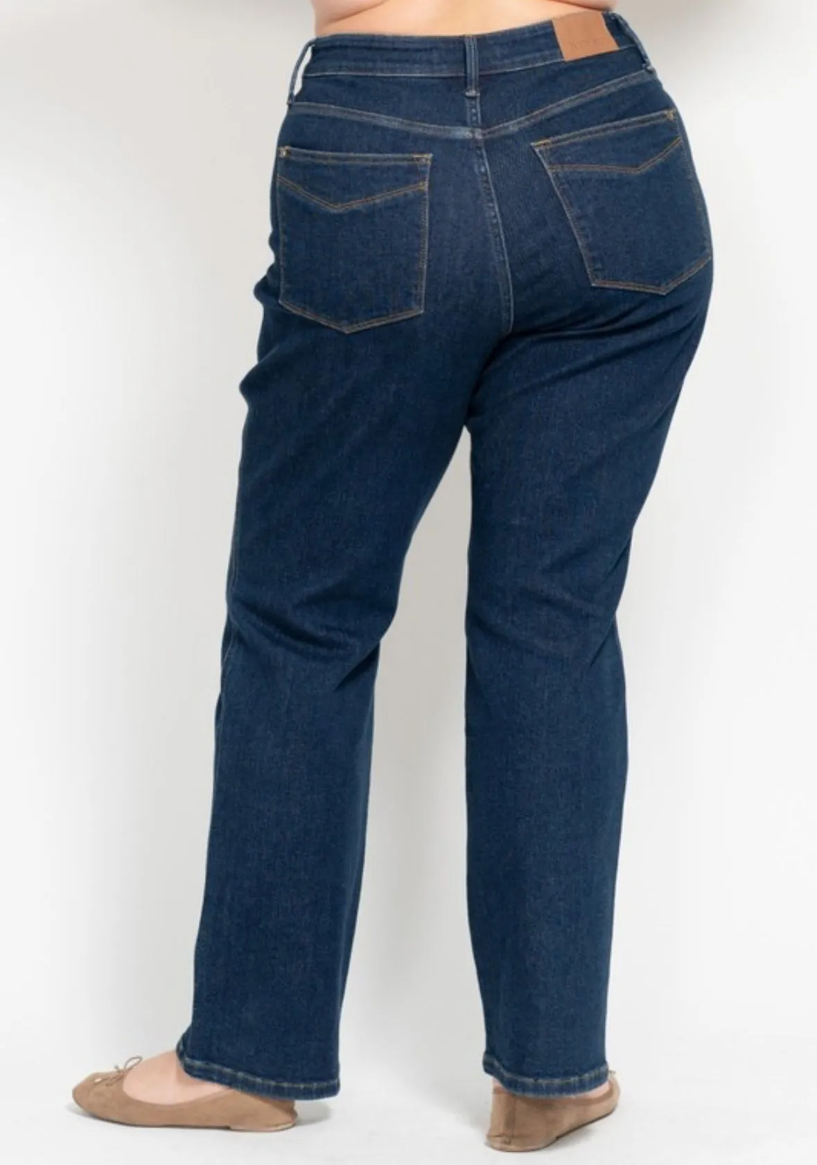 PLUS Judy Blue Tummy Control Classic Straight