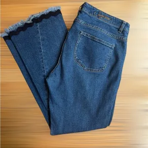 See by Chloe women’s frayed hem jeans size 29