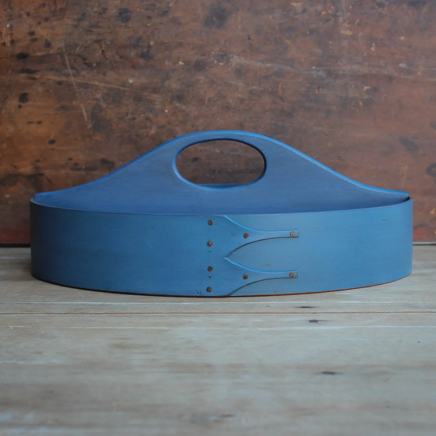 Shaker Divided Carrier