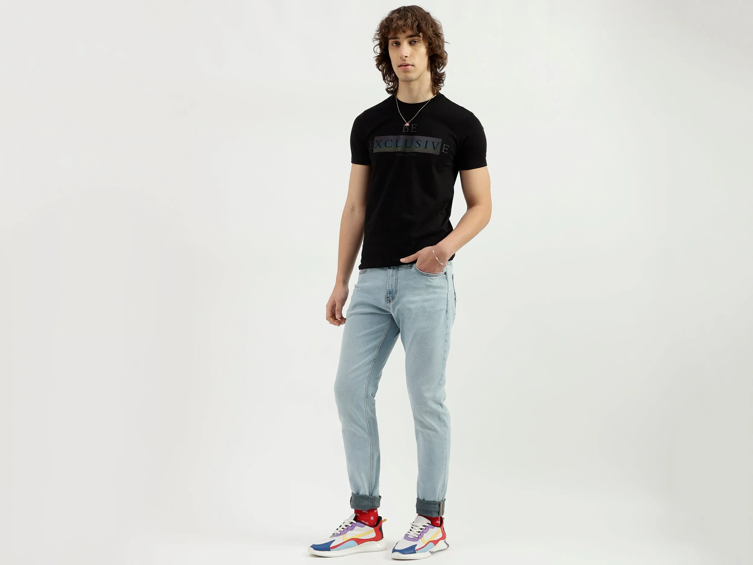 Solid Pattern Slim Fit Jeans