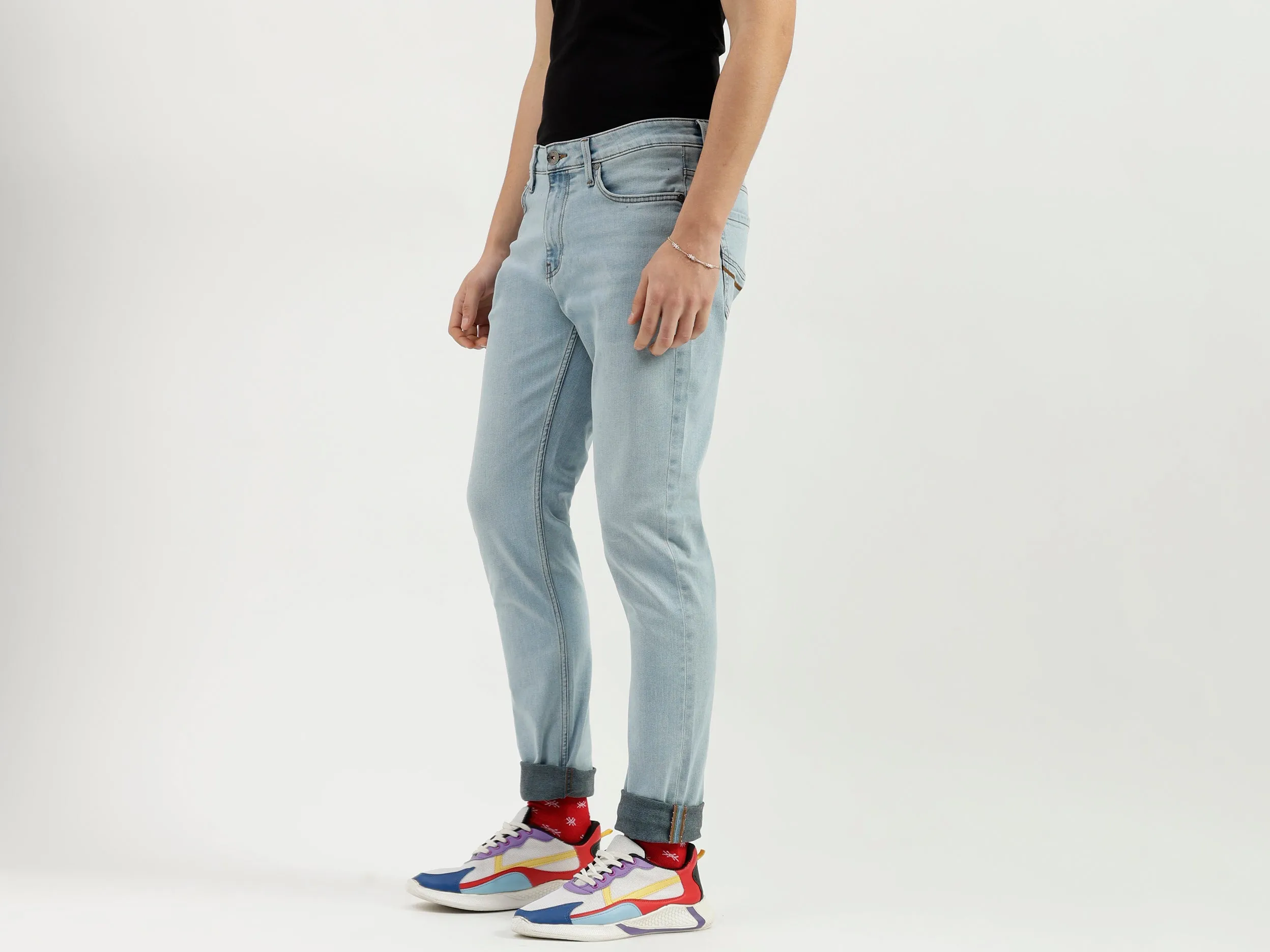 Solid Pattern Slim Fit Jeans