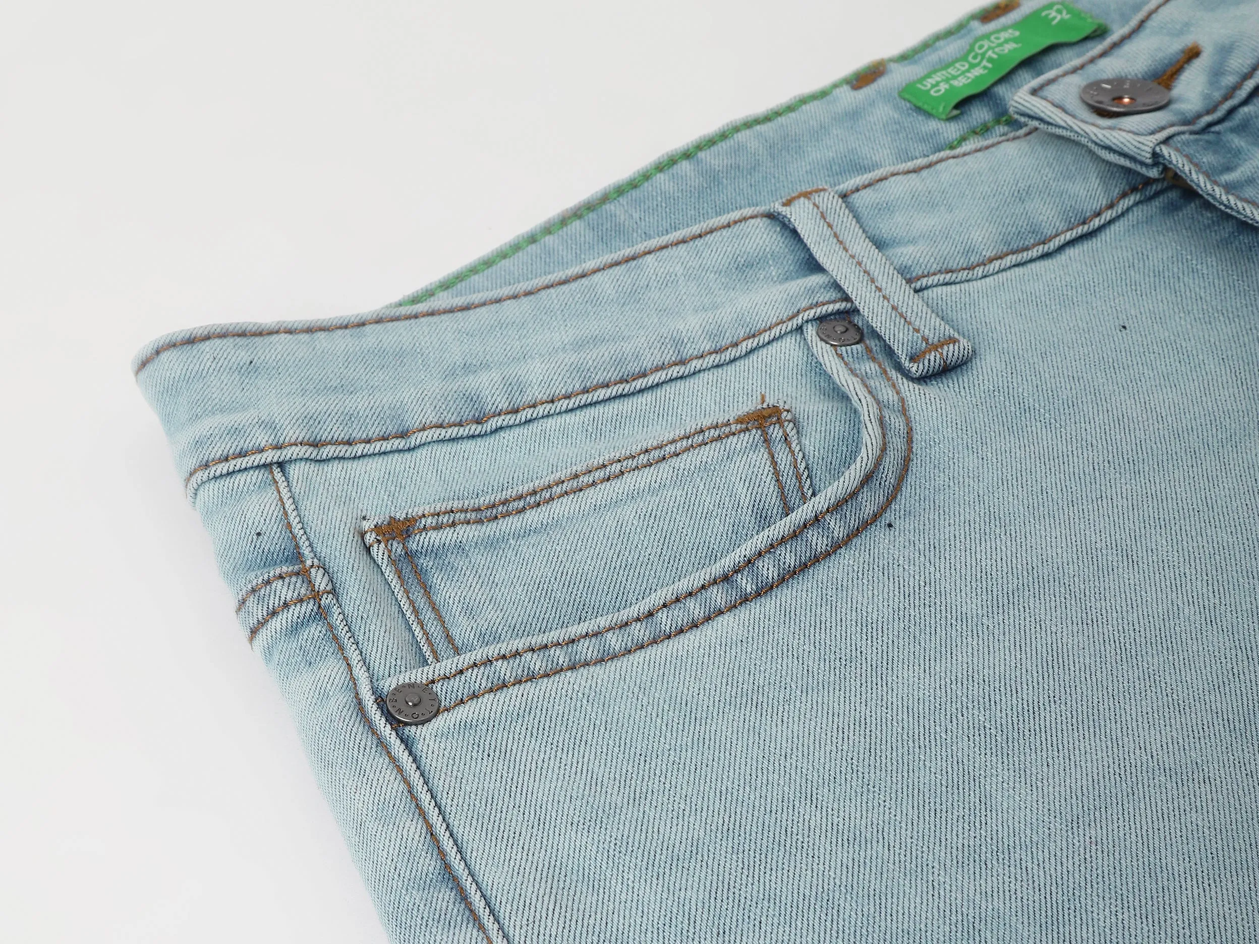 Solid Pattern Slim Fit Jeans