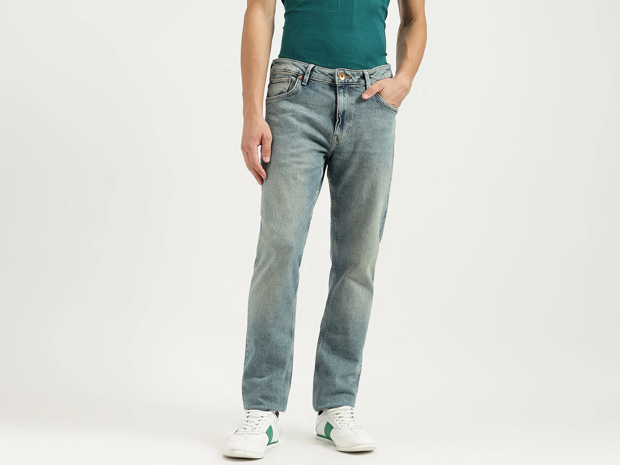 Solid Slim Fit Jeans