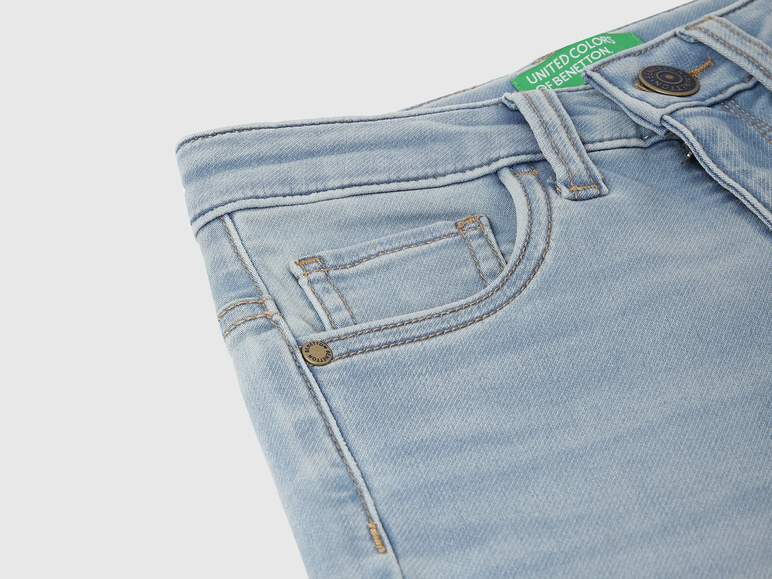 Solid Slim Fit Jeans