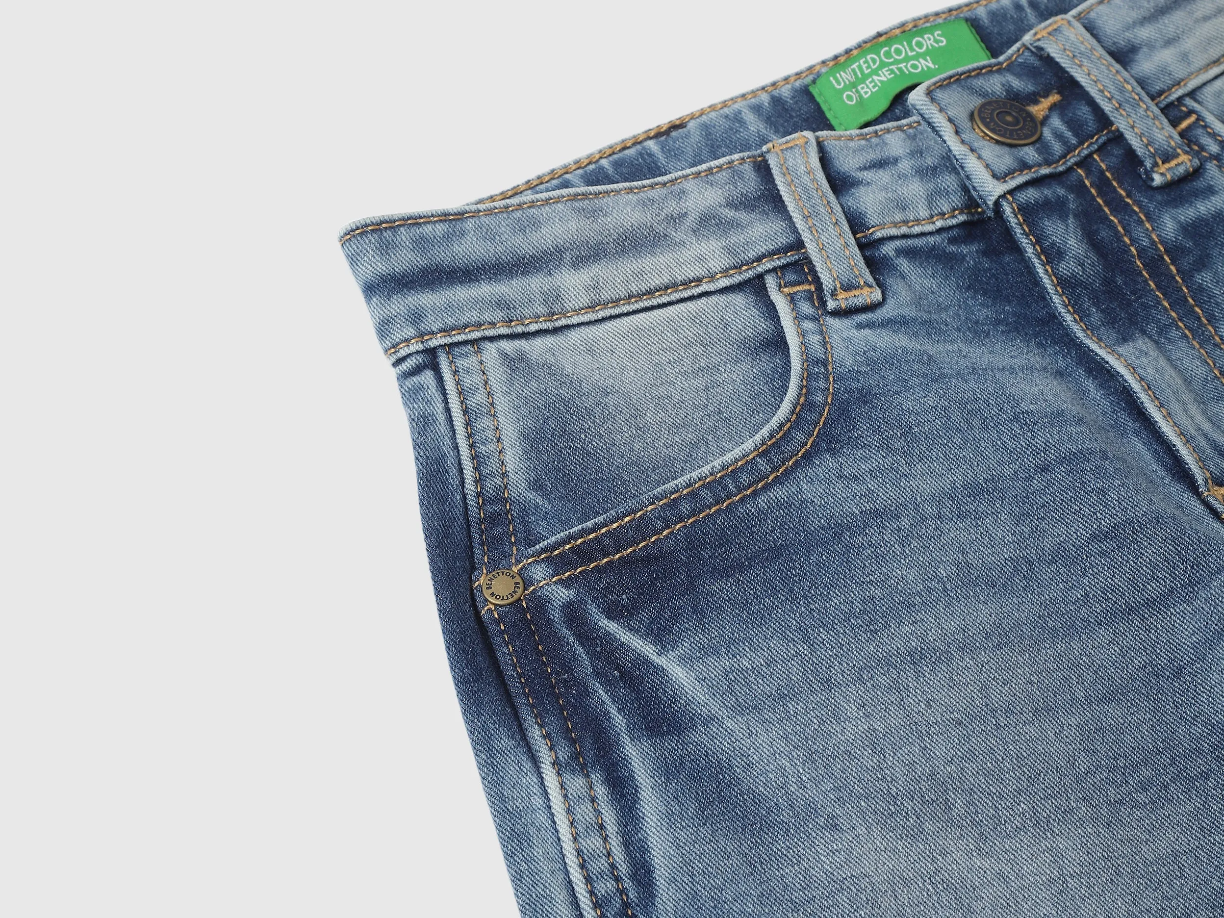 Solid Straight Fit Jeans