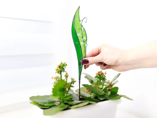 Stained Glass Lily of the Valley Plant Stakes Butterfly on Green Leaf Suncatcher Mothers Day Gift Glass Plant Decor For Pots