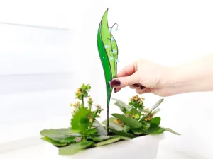 Stained Glass Lily of the Valley Plant Stakes Butterfly on Green Leaf Suncatcher Mothers Day Gift Glass Plant Decor For Pots