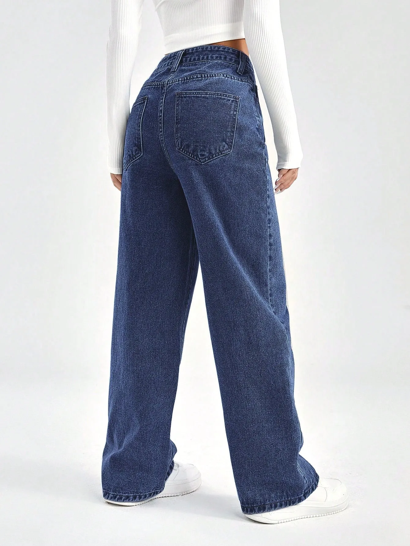 Sway Move Straight Fit Stretchable Jeans