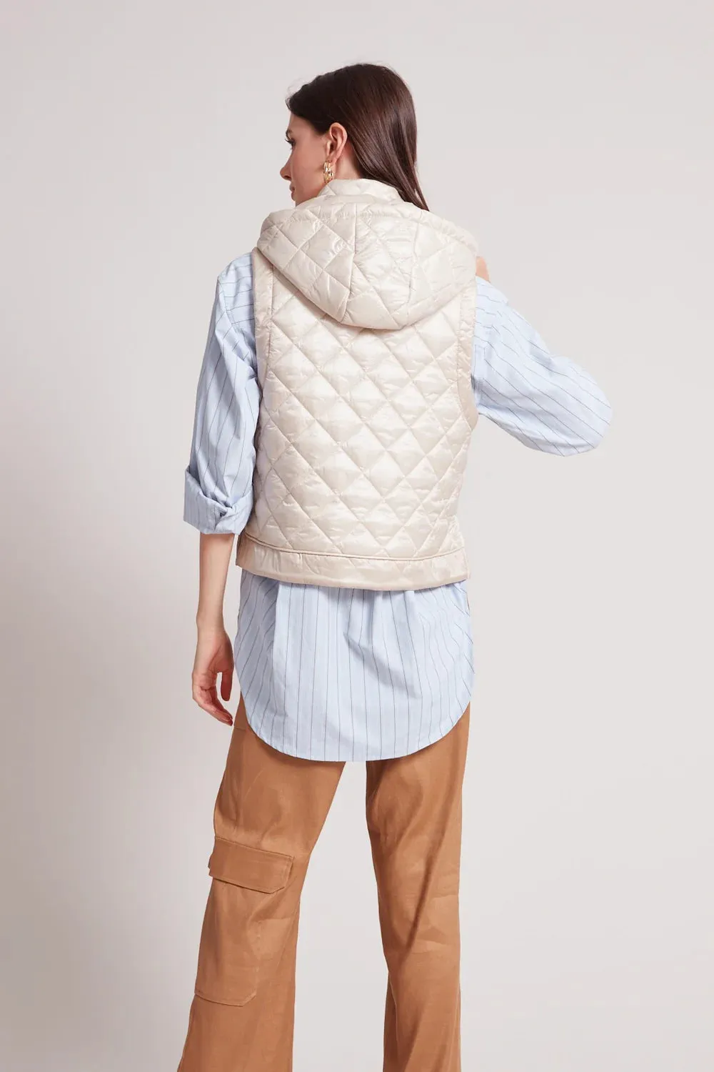 Talia Quilted Gilet w/ Removable Hood - Champagne