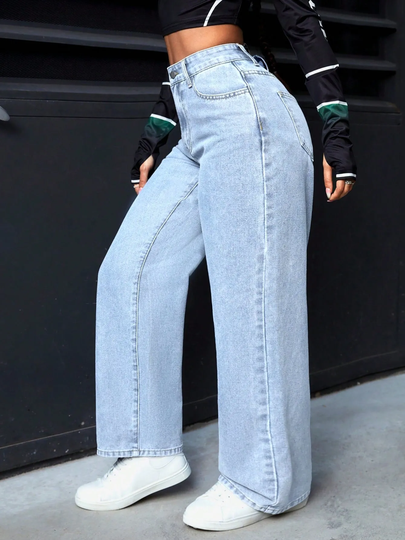 Timeless Move High-Waist Luxe Denim