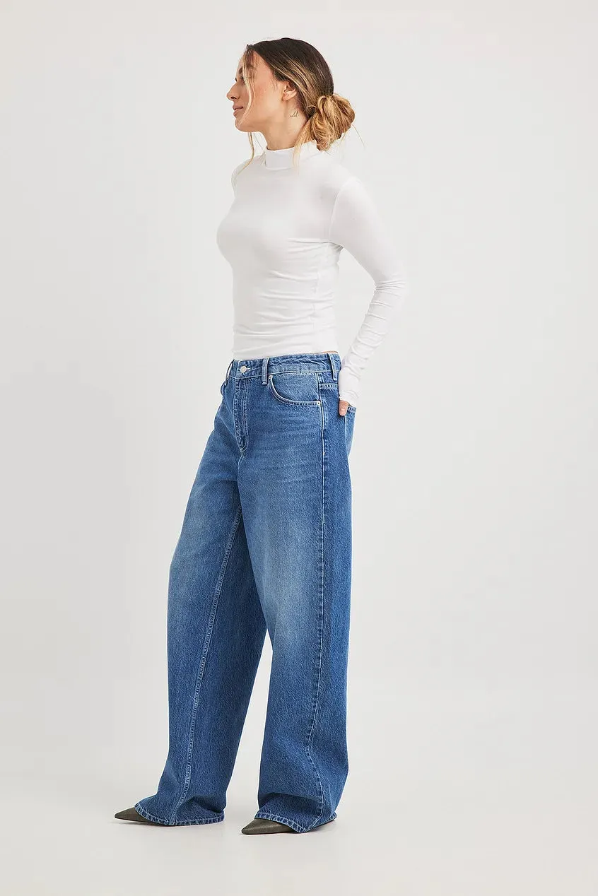Wide Low Waist Jeans in Dark Blue - Trendy & Comfortable Denim