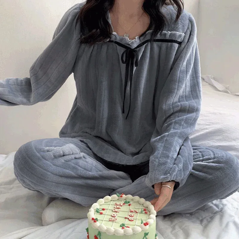 Winter Warm Flannel Women Pyjamas Set Thick Coral Velvet Long Sleeve Pajamas Set Leisure Sleepwear For Women Nightwear 2pcs Suit