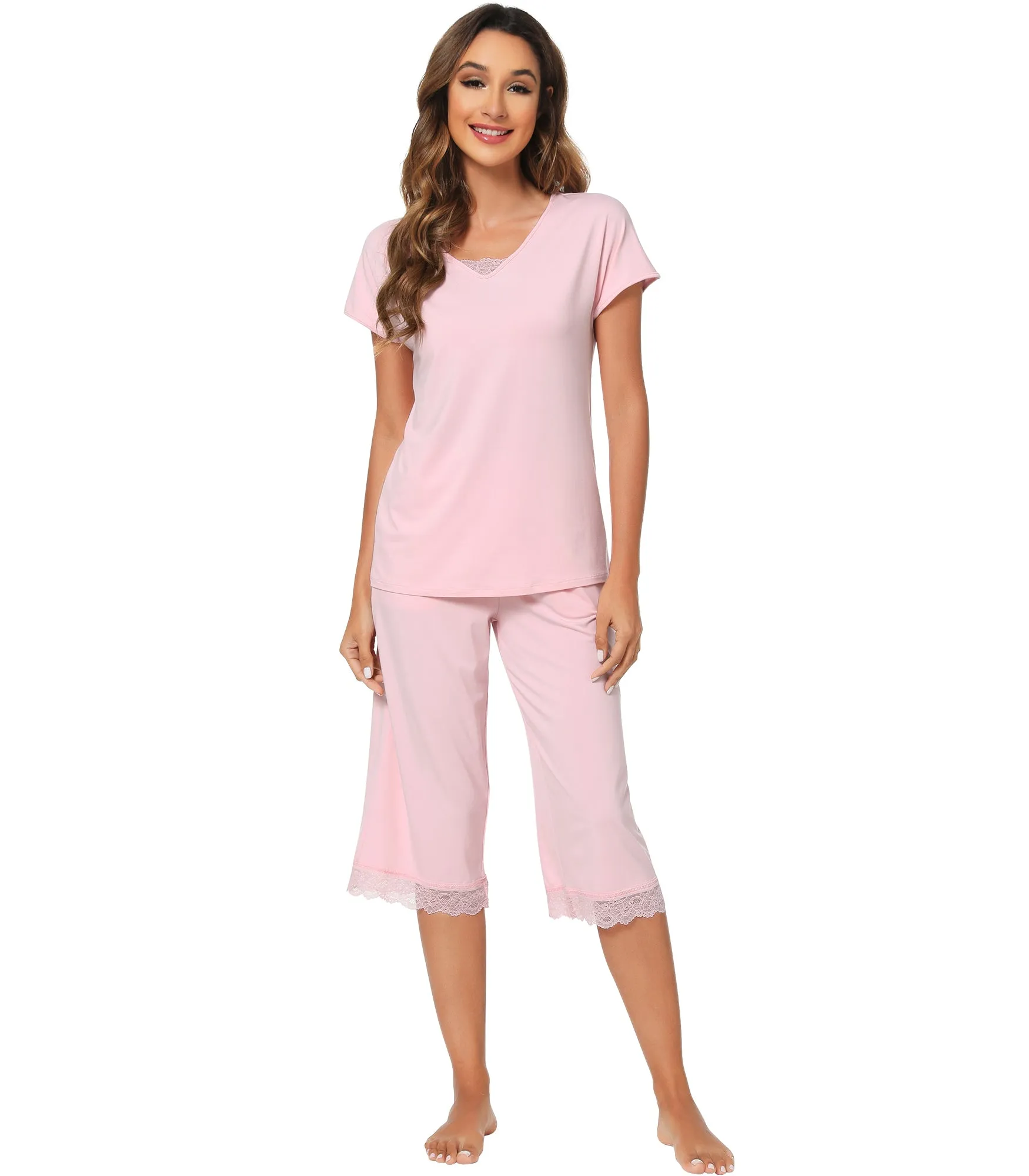 WiWi Bamboo Pajamas Set Short Sleeve Tops with Capri Pants Pjs