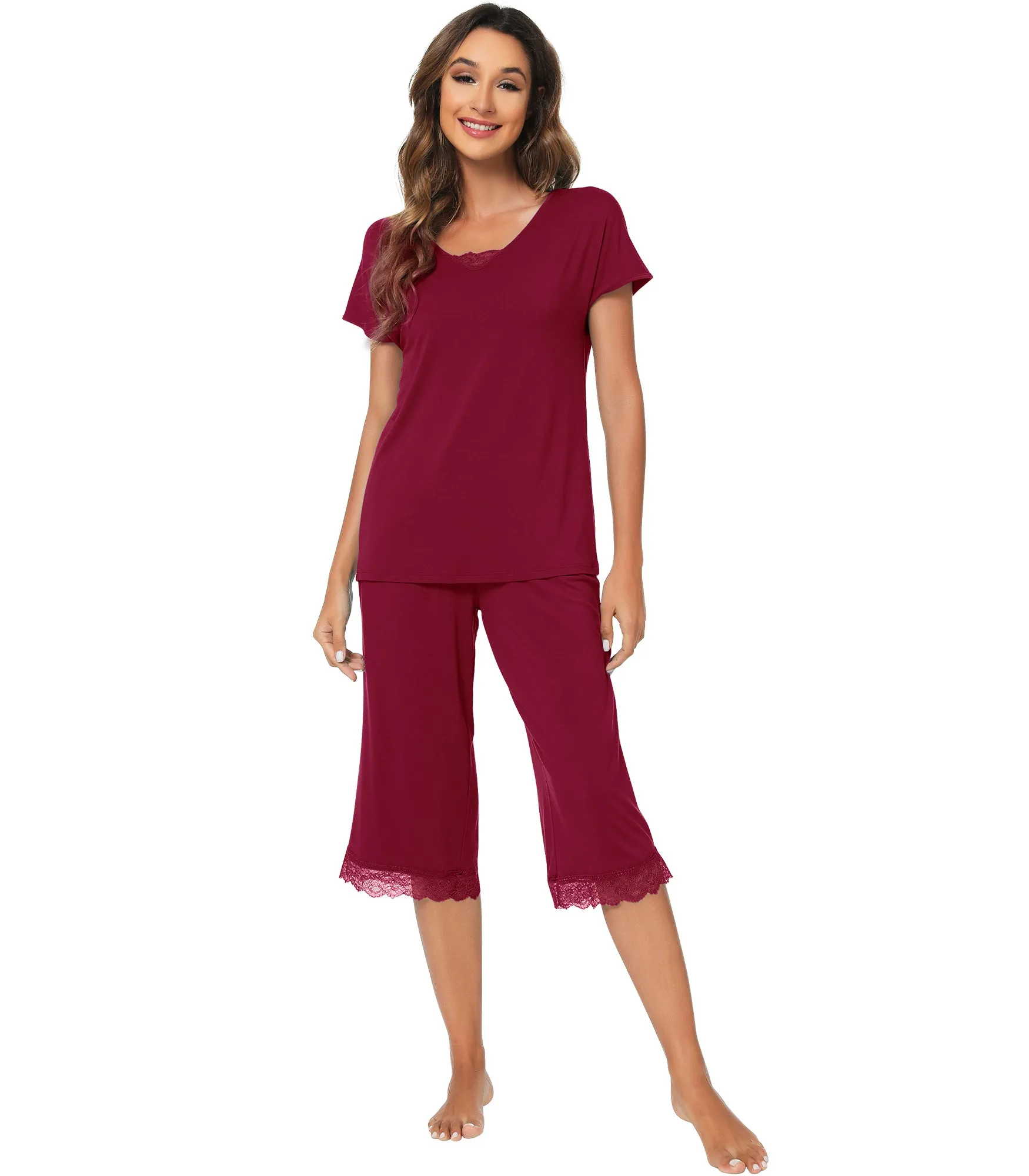 WiWi Bamboo Pajamas Set Short Sleeve Tops with Capri Pants Pjs