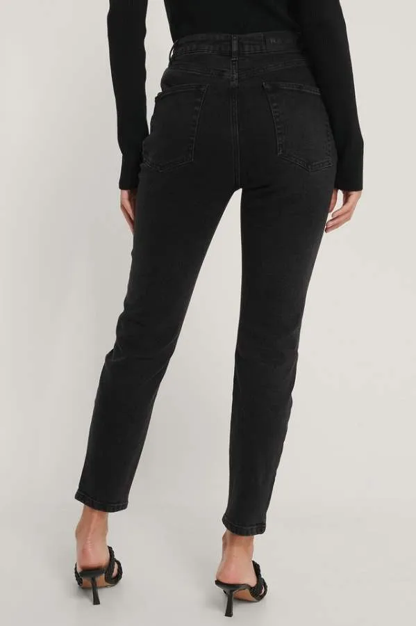 Women Lola Slim Fit Mid-Rise Clean Look Stretchable Jeans
