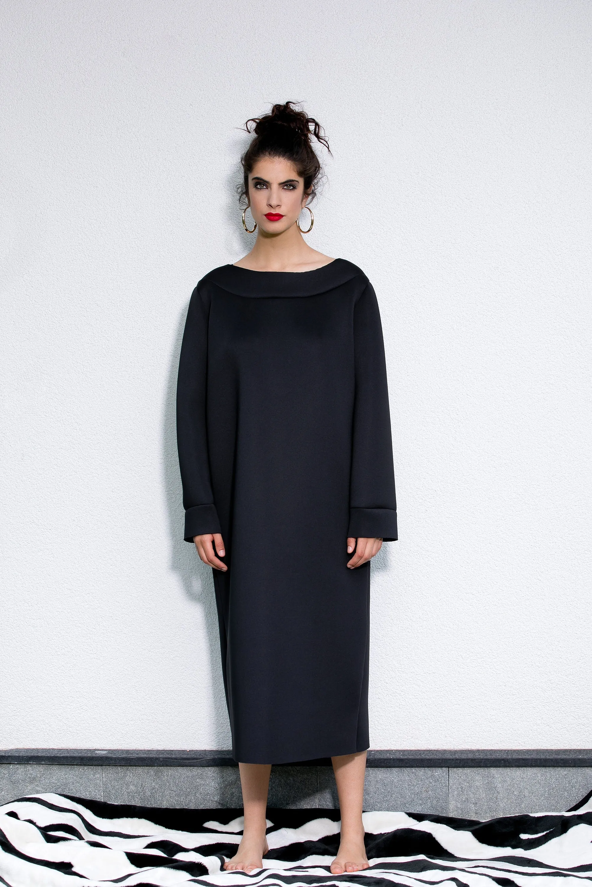 Women Maxi Dress, Neoprene Black Dress, Plus Size Dress with Belt, Elegant Long Sleeve Dress, Loose Fit Dress for Winter