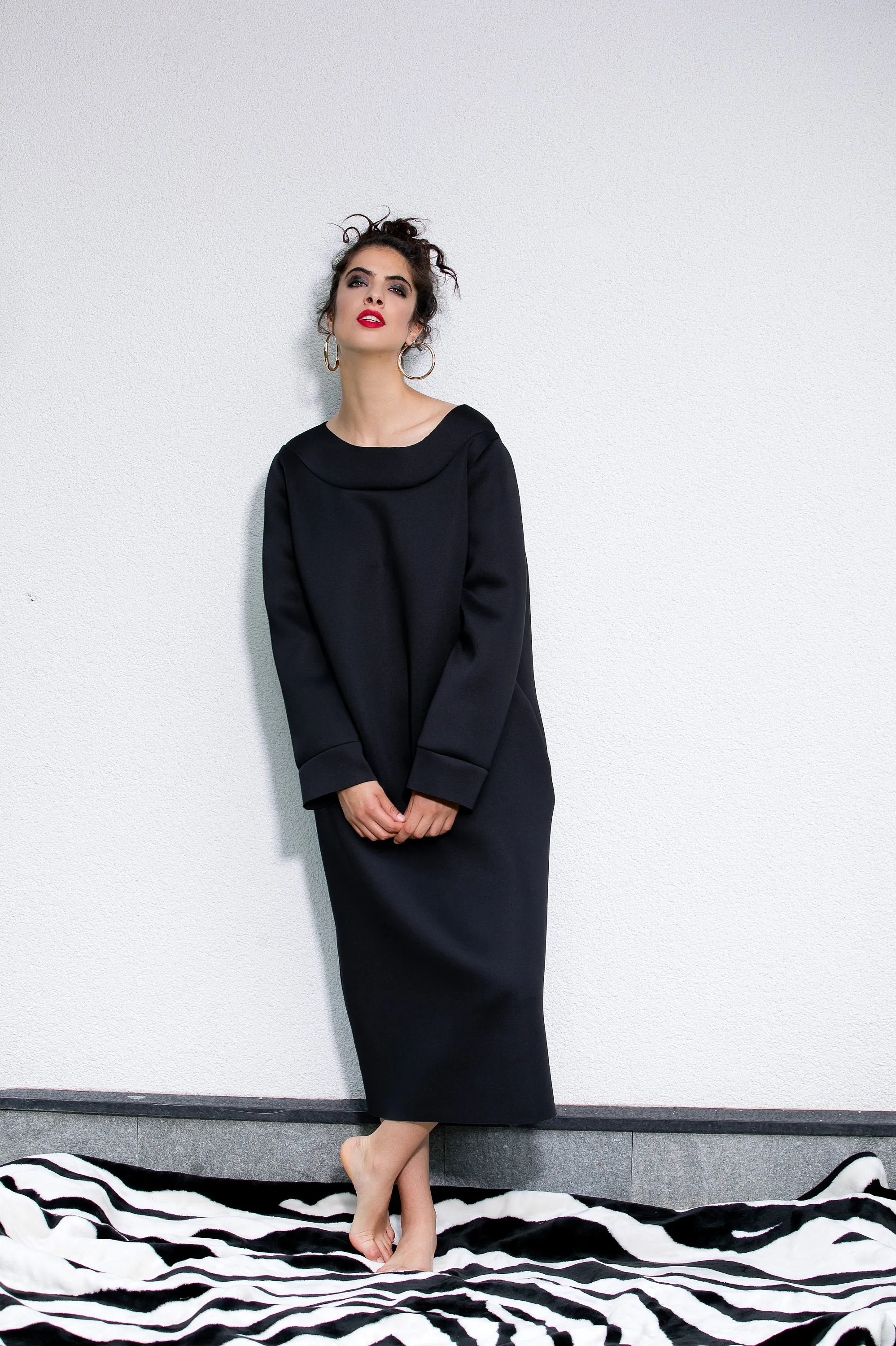 Women Maxi Dress, Neoprene Black Dress, Plus Size Dress with Belt, Elegant Long Sleeve Dress, Loose Fit Dress for Winter