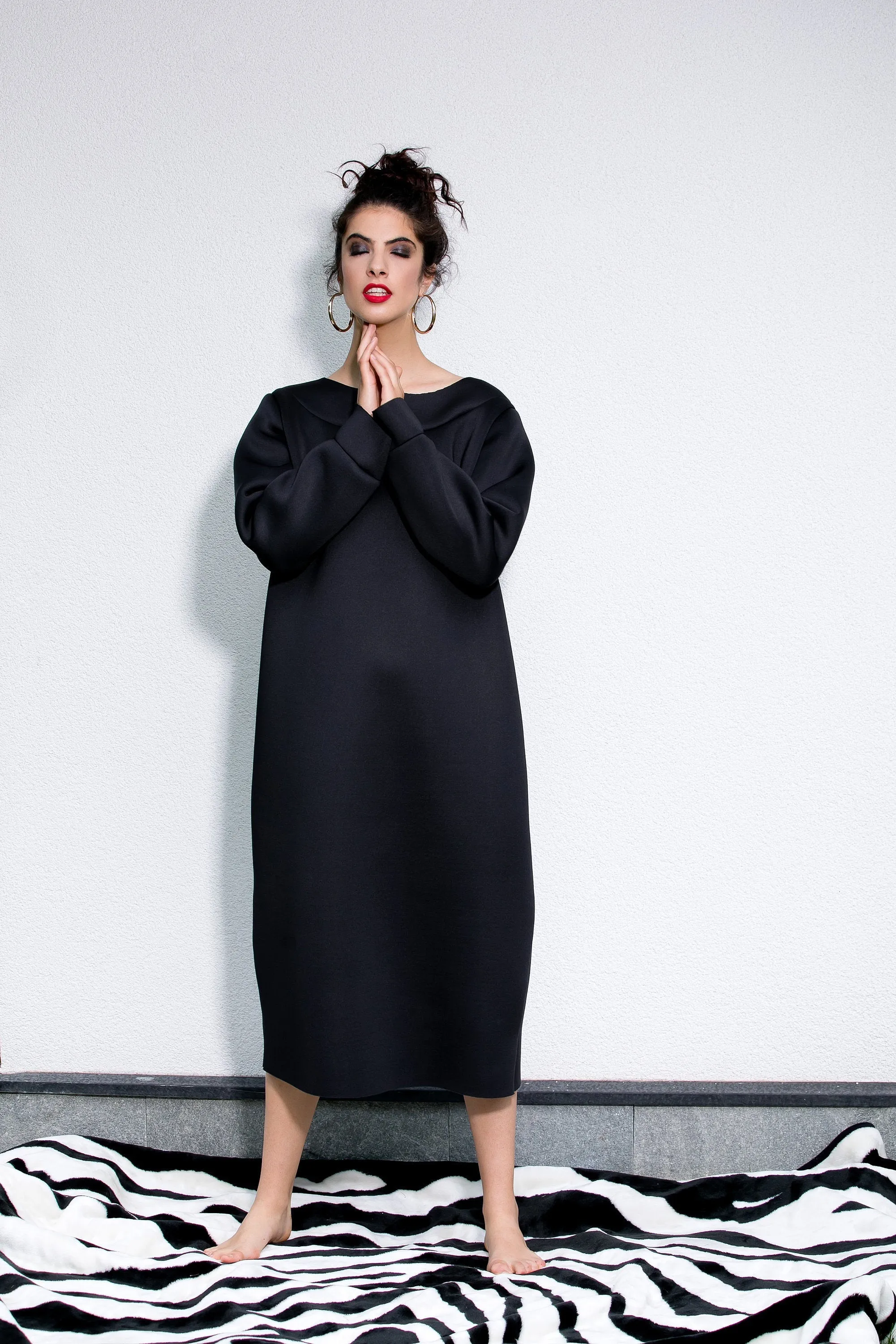 Women Maxi Dress, Neoprene Black Dress, Plus Size Dress with Belt, Elegant Long Sleeve Dress, Loose Fit Dress for Winter